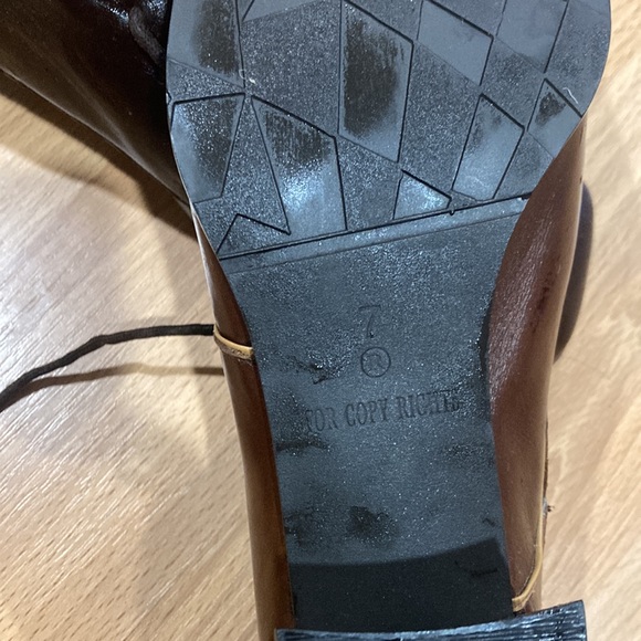 Boots with laces on Heel - Picture 3 of 3